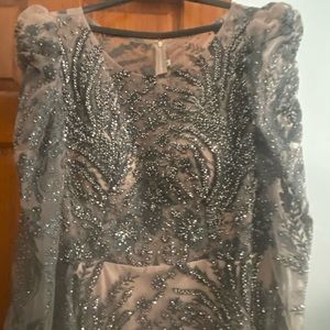 NEVER WORN - GREY AND PEACH LONG SLEEVE GOWN